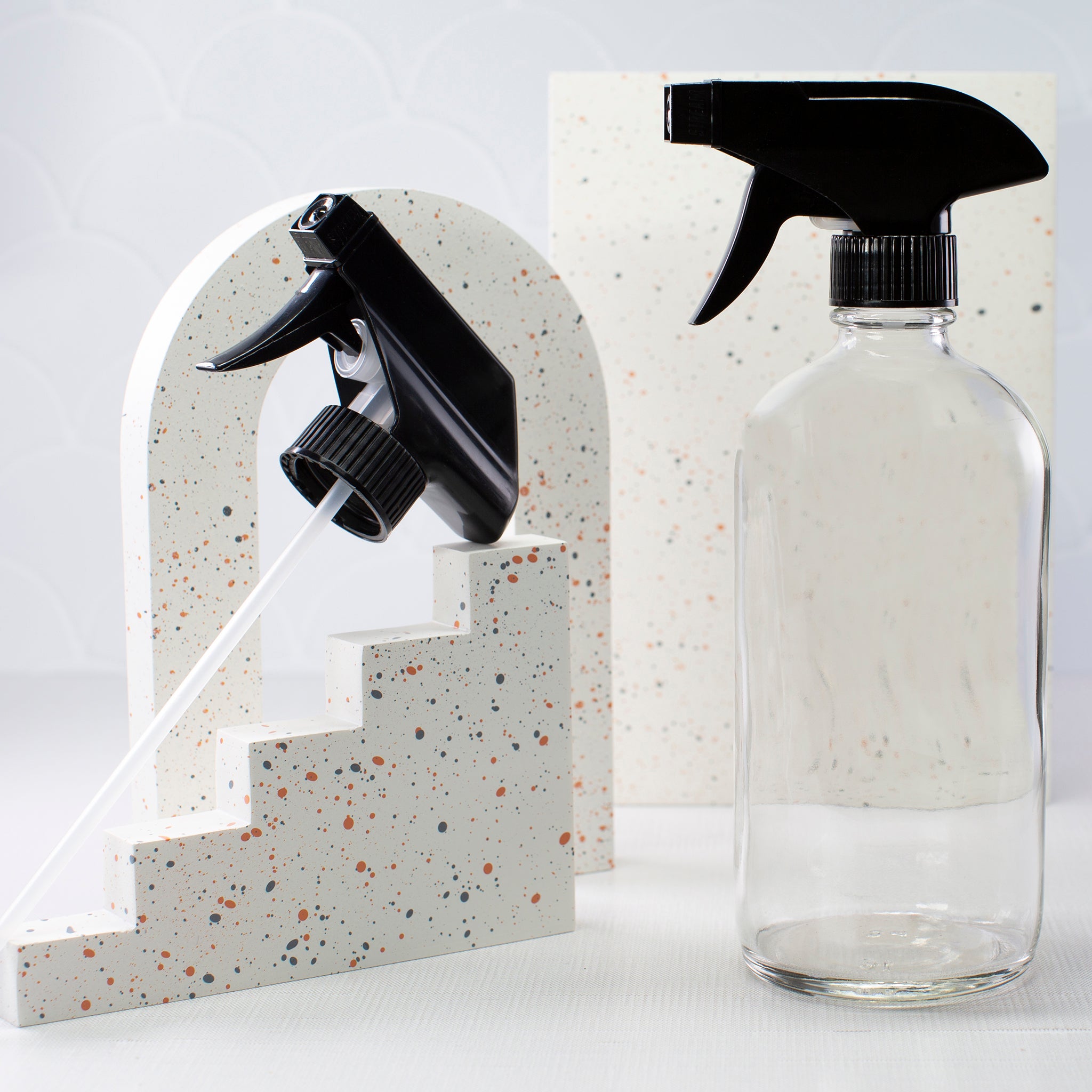 http://www.voyageursoapandcandle.com/cdn/shop/files/16ozClearGlassBottlewith28-400BlackTriggerSprayer_c5a581c4-6f67-4ac4-bfbf-ab35c2c2aece.jpg?v=1682813888